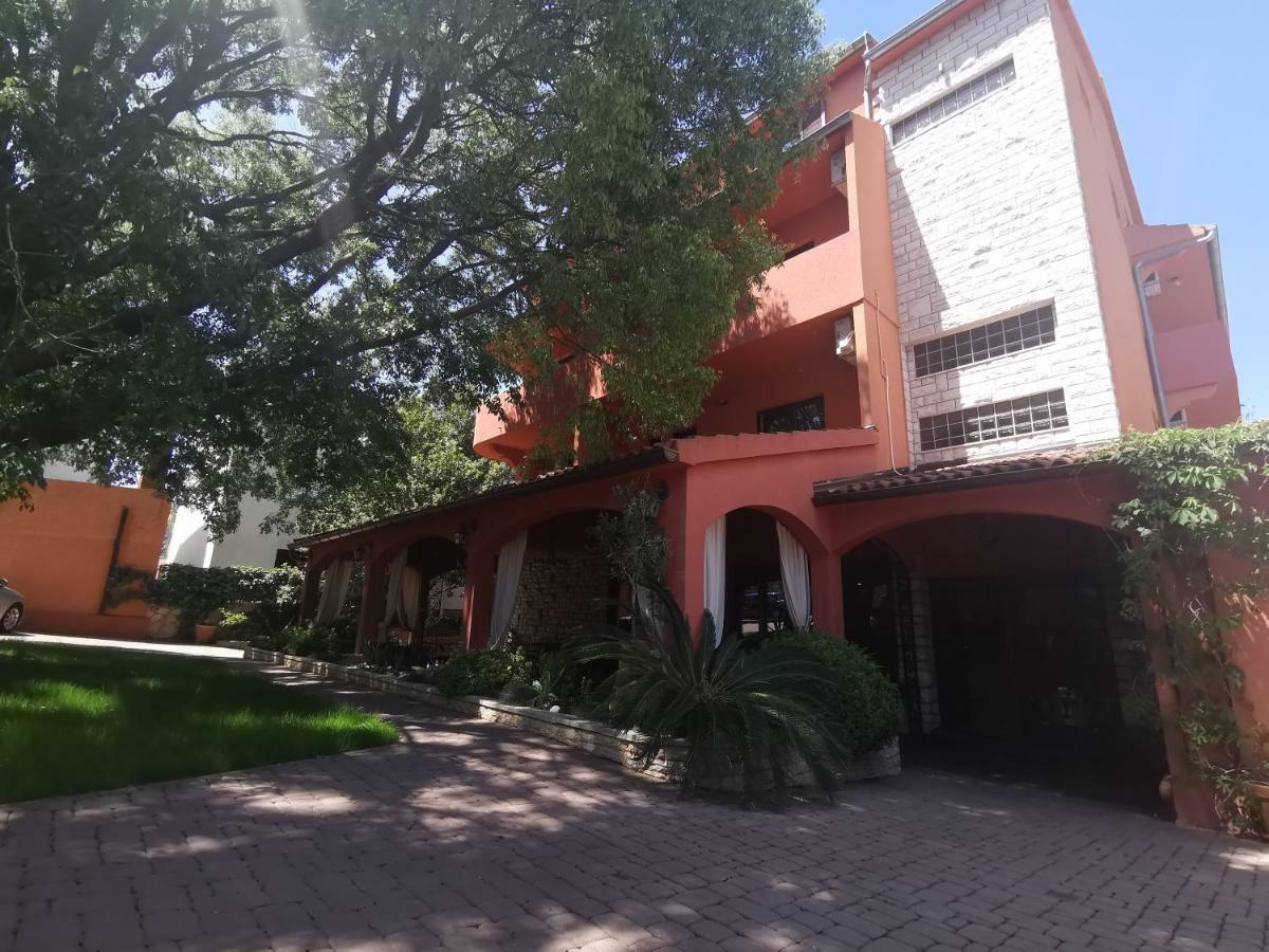 ביוגראד נה מורו Villa Maimare מראה חיצוני תמונה